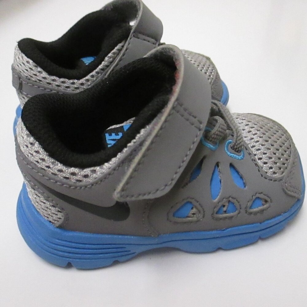 NIKE Fusion Run 2 Sneakers Baby Toddler Shoes Size 3C Grey Blue Velcro Closure